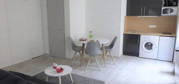 Studio 1 pièce 23 m²