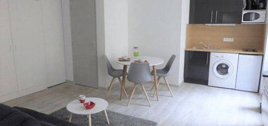 Studio 1 pièce 23 m²