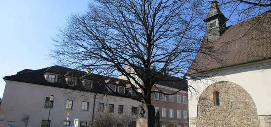 Himmlisches Wohnen (teilmöbliert) neben der Martinskirche