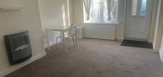 1 bed terraced house to rent