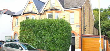 5 bedroom semi-detached house for sale