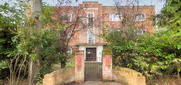 Flat for sale in Kings Court, 50 Alexandra Road, Farnborough GU14