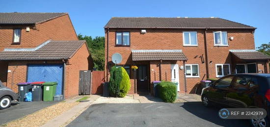 2 bedroom semi-detached house