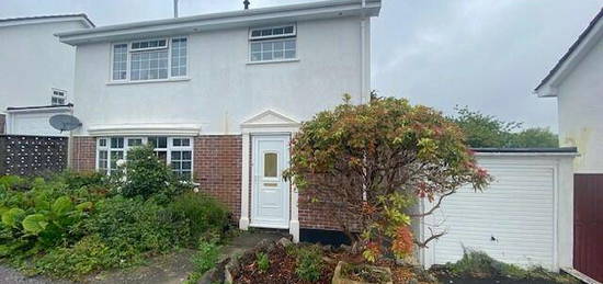 3 bedroom detached house