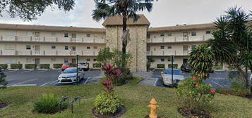 3405 NW 48th Ave Apt 610, Lauderdale Lakes, FL 33319