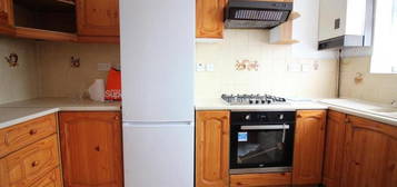 3 bedroom flat to rent