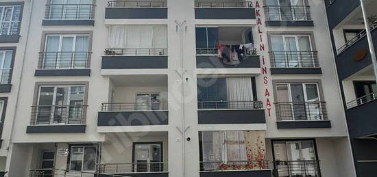 KOZCAĞIZ MERKEZDE 2+1 80 M2 SALON MUTFAK BERABER SATILIK DAİRE