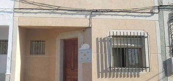 Chalet pareado en venta en plaza Colonia de la Luz