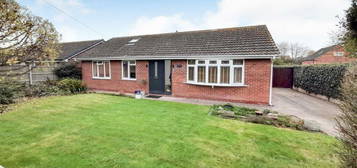 3 bedroom detached bungalow for sale