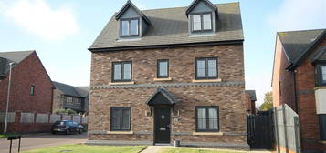 4 bed detached house for sale