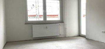 Aufgepasst: 2,5-Zimmer-Wohnung mit Balkon in zentraler Lage