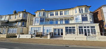 Flat to rent in Redcliffe Apartments, Esplanade, Shanklin PO37