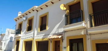 Chalet pareado en venta en calle Mayor