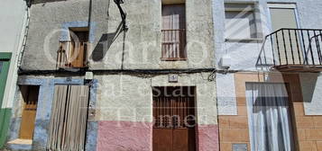 Casa de pueblo en venta en Torre de Santa Maria