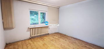 Apartament 3 camere cu garaj Tg Cucu