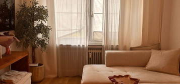 3 Zimmer Wohnung mit Balkon top Saniert in Unterrath