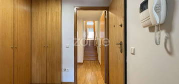 Apartamento T2 - Faria Guimarães (PORTO)