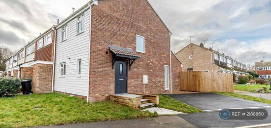 3 bedroom semi-detached house