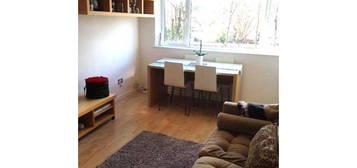 2 bed flat to rent