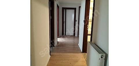 Kiralık Daire 3+1 Giriş kat 2 banyo 2 balkon yapılı yeni boyalı