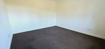 Studio to rent in Perry Mead, Bushey WD23