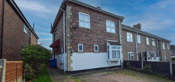 3 bedroom semi-detached house to rent