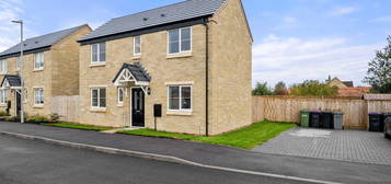 2 bed detached house for sale