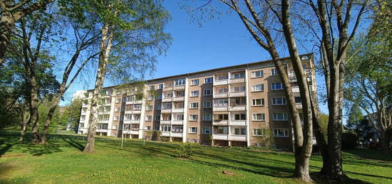 3-Raum-Wohnung mit Dusche und Südbalkon