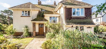 4 bed detached house for sale