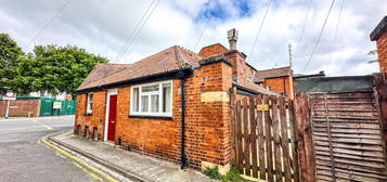 1 bed terraced house for sale