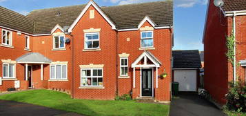 4 bed detached house for sale