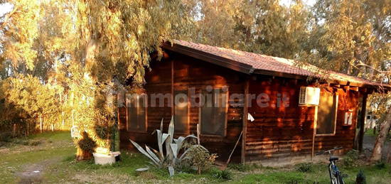 Chalet via dei Cacci 2, Cirò Marina