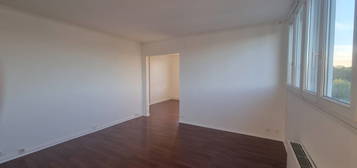 Appartement  à louer, 3 pièces, 2 chambres, 65 m²