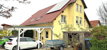 Wohnhaus (DHH) mit Doppelcarport