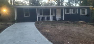 6849 Delta Dr, Riverdale, GA 30274