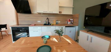 1st Entry into Furnished Apartment between Grunewald and Ku'damm