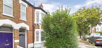 Terraced house to rent in Barrowgate Road, London W4