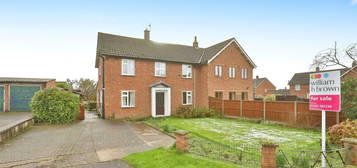 3 bed semi-detached house for sale