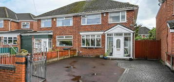 3 bedroom semi-detached house for sale