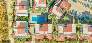 ALANYA AVSALLAR 3+1 250M2 STE  ZEL BAHEL VLLA