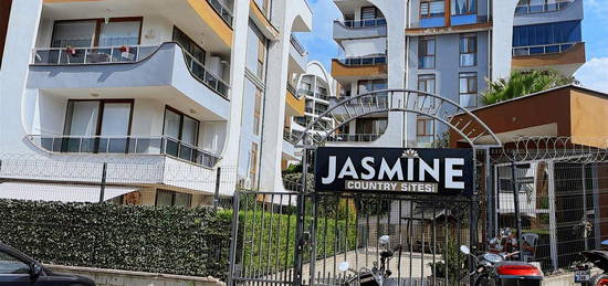 İZMİT JASMİN COUNTRY SİTESİNDE 3+1 ARA KAT SATILIK DAİRE