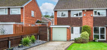 3 bed semi-detached house for sale