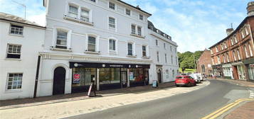 Flat to rent in Nevill Street, Tunbridge Wells, Kent TN2