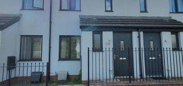 2 bedroom terraced house