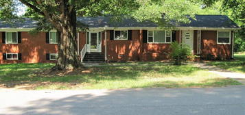 106 S Stewart St, Wingate, NC 28174