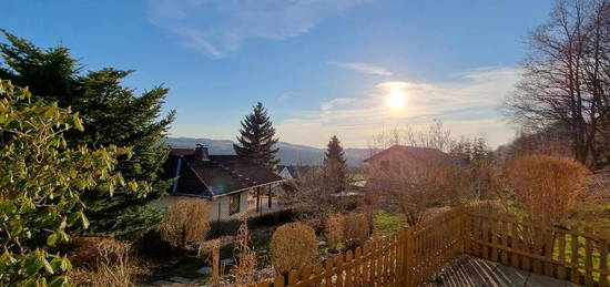 Singlewohnung mit EBK, Terrasse, Gartenanteil und wunderschönen Fernblick