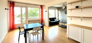 Appartement T3 bis / T4 74m² traversant et lumineux