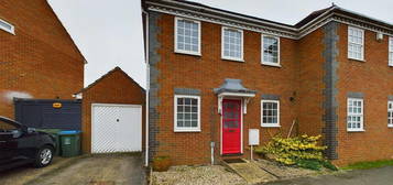 2 bedroom semi-detached house for sale