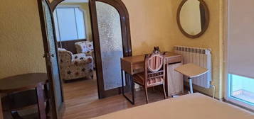 Apartament cu 3 camere, Dacia