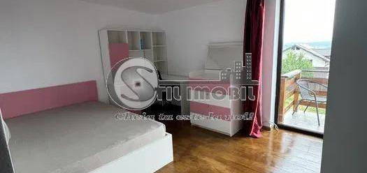 Vila 4 camere Cug - 580 euro